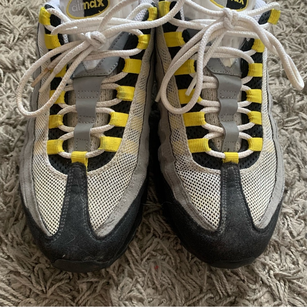 Nike | air max size 9.5 - Picture 7 of 7
